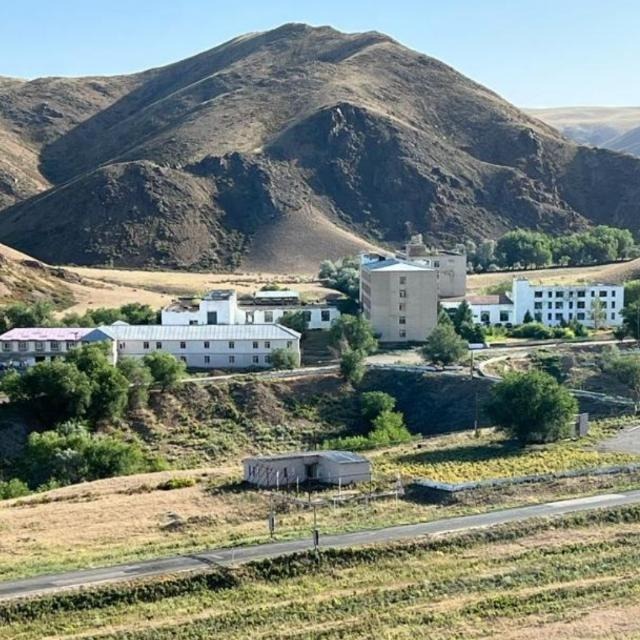 Где находится at Горячие источники «Барлык‑Арасан», Kazakhstan