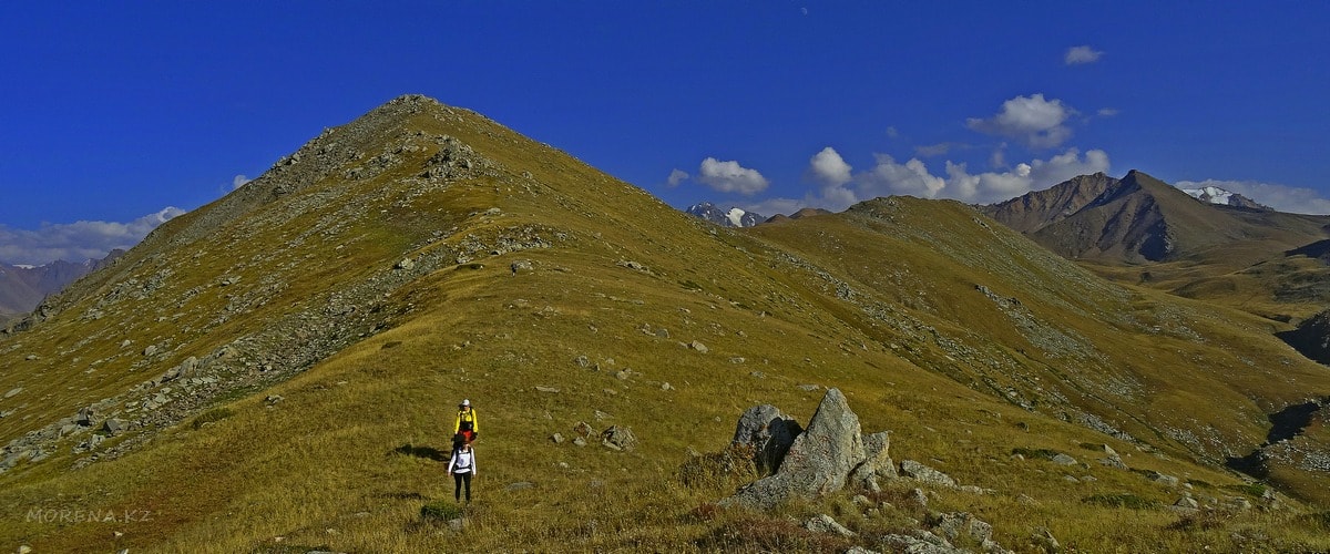 Пик Кумбель (≈3200 м) at Almaty Berge - näher als sie scheinen, Kazakhstan