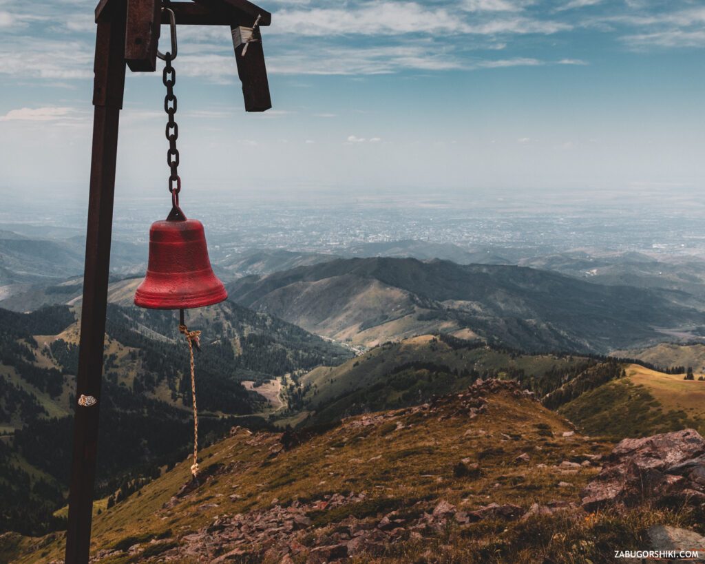 Пик Букреева (3010 м) at Almaty Berge - näher als sie scheinen, Kazakhstan