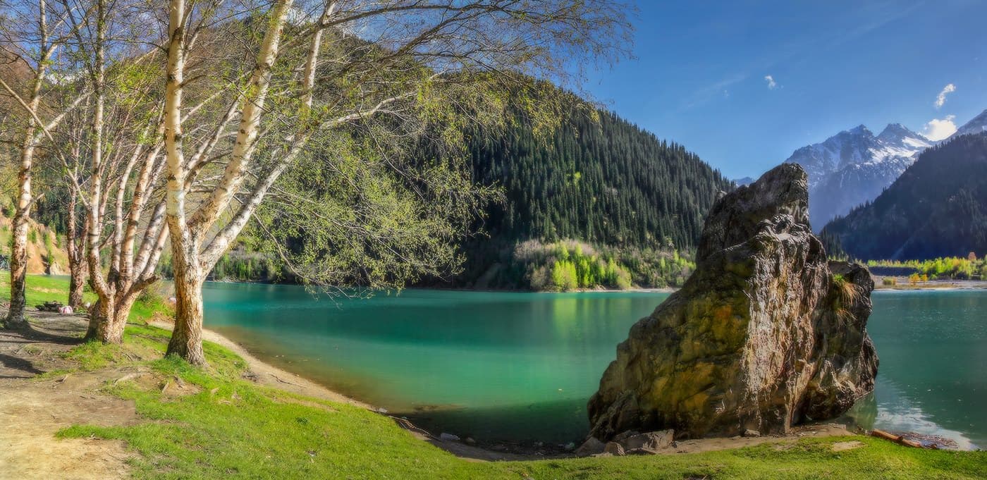 Озеро Иссык (Есик) travel scenery in Kazakhstan