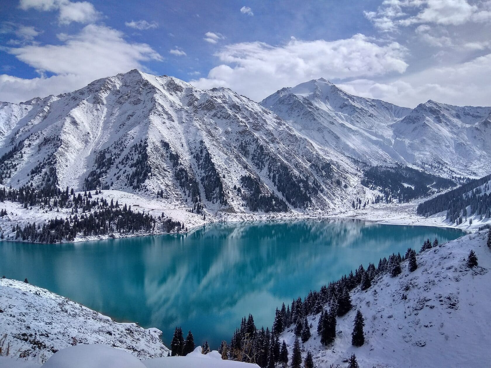 Полудневная экскурсия к Большому Алматинскому озеру Tour landscape in Kazakhstan