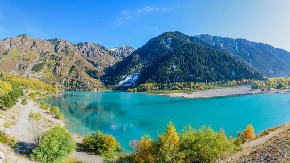Когда ехать и чем заняться at Озеро Иссык (Есик), Kazakhstan